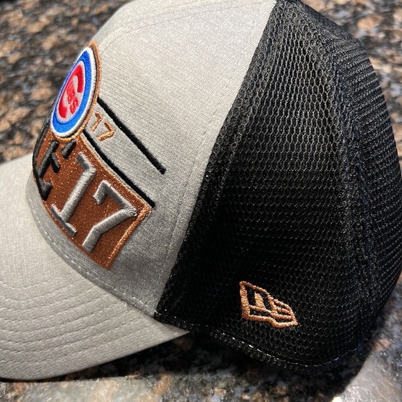 New Era CUBS TAKE 17 postseason hat NEW - Picture 7 of 8